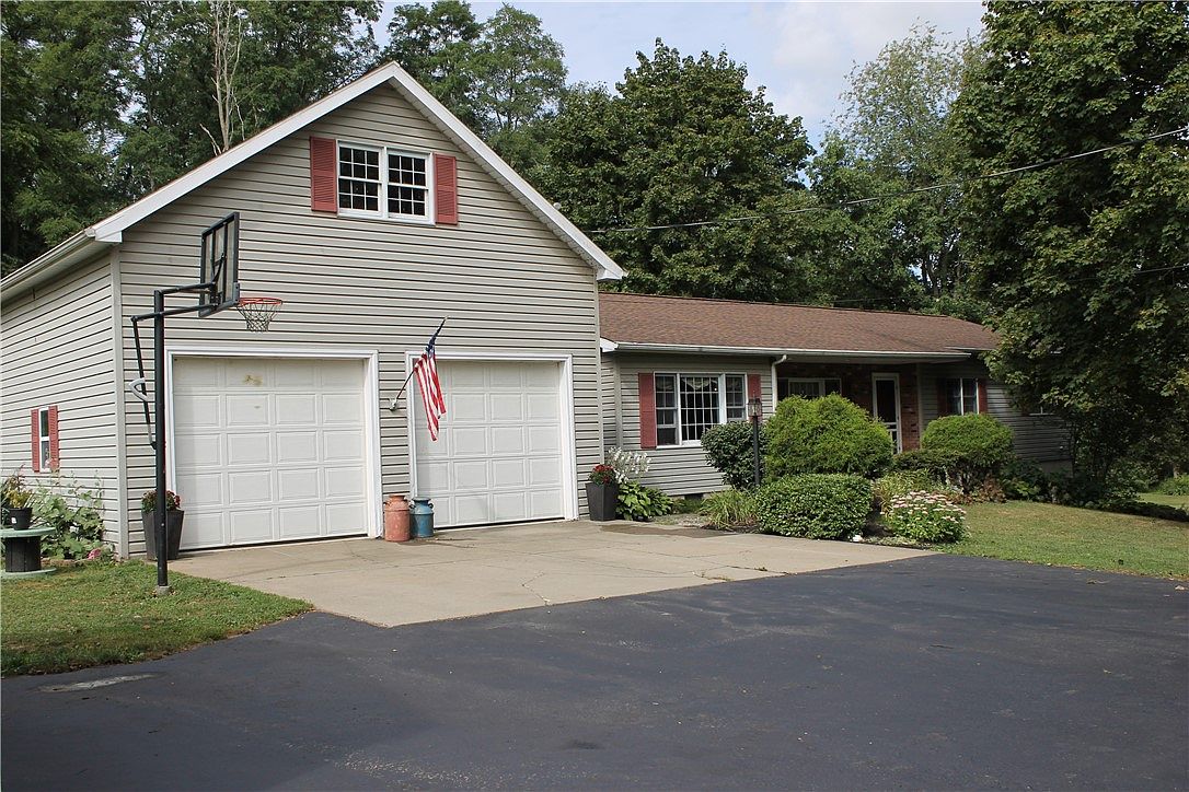3822 N Hartland St, Middleport, NY 14105 Zillow