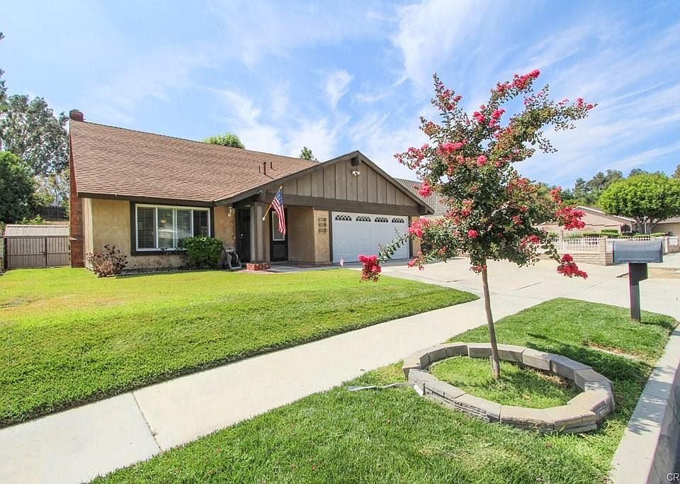 1st image of 3739 Teak Ln