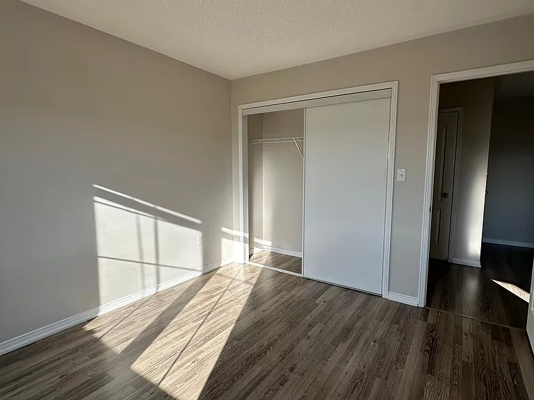2504 Post Rd #10 — Photo 15