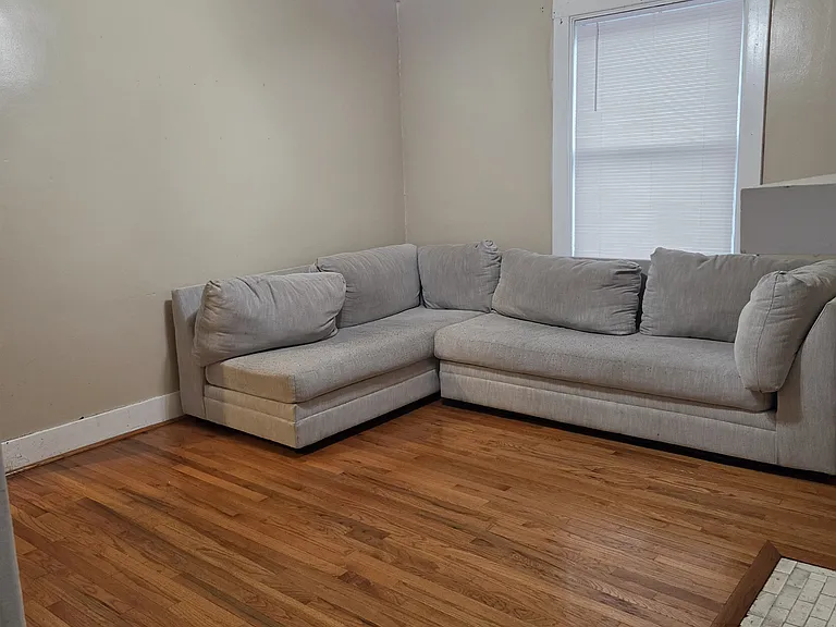 606 Fordham Ave #2 — Photo 1