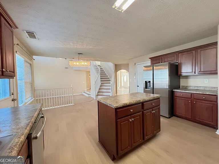 2751 Spence Ct — Photo 18