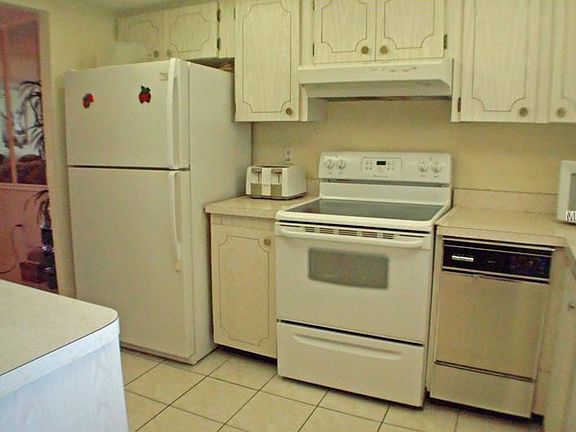 2nd image of 3537 Lake Bayshore Dr #J109