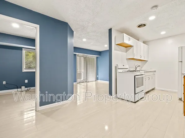3009 Southern Ave APT 21, Temple Hills, MD 20748
