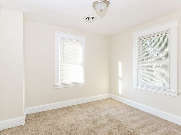 4th image of 6903 Holabird Ave