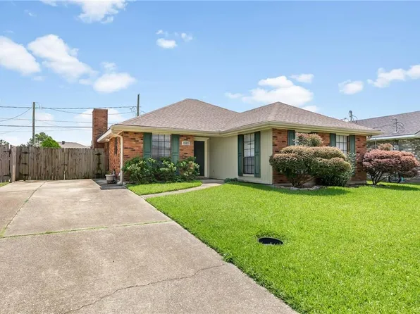 242 River Village Dr, Destrehan, LA 70047
