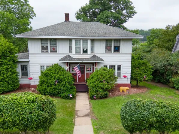 701 Grant Ave, Eveleth, MN 55734