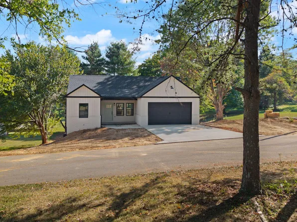 332 Country Hill Dr, Somerset, KY 42503