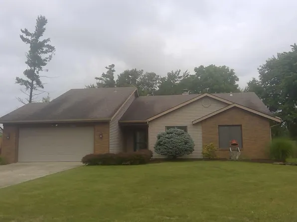 8626 Dunmore Ln, Fort Wayne, IN 46804