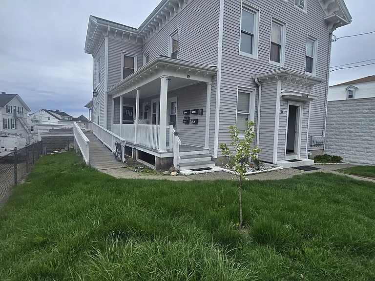 44 South St #4 — Photo 1