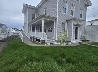 44 South St APT 3, Fall River, MA 02721