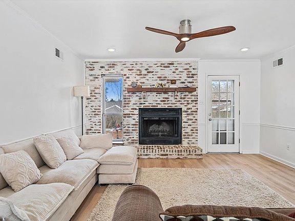 4th image of 5656 Blackwell Rd