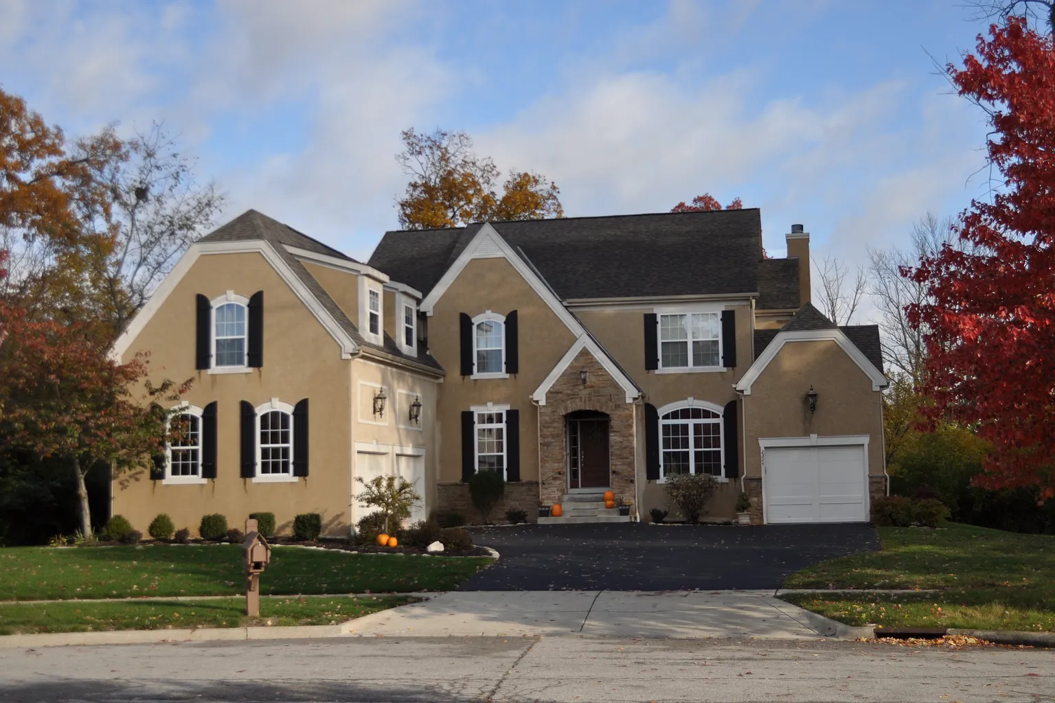 2324 Milligan Grv photo 1