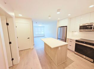 13458 95th Ave #211, Surrey, BC V3V 1N5