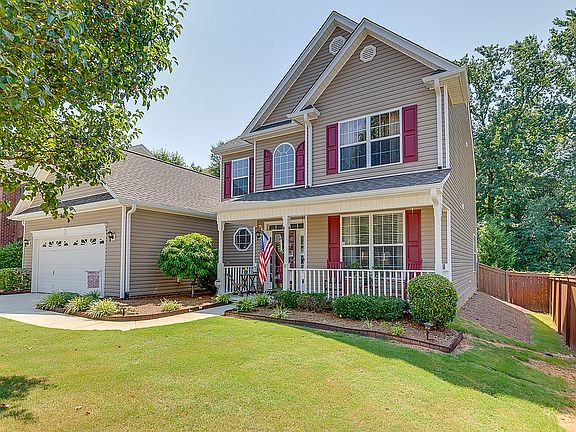 3rd image of 117 Lismore Park Dr