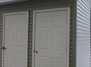 5941 Hatchery Rd APT 202, Waterford, MI 48329