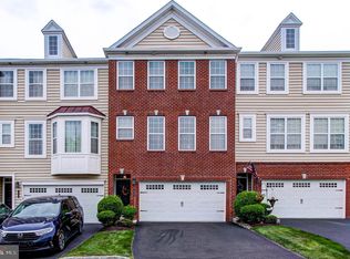 11 Wildflower Ct, Telford, PA 18969