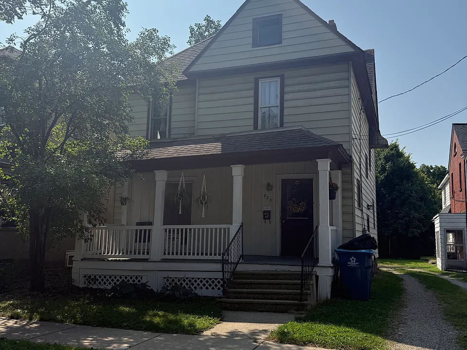 823 W Walnut St #2