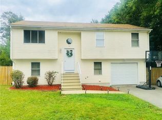 11 Jaffrey St, Johnston, RI 02919