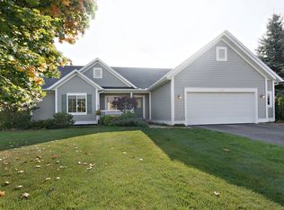 1918 Sunburst Dr, Zeeland, MI 49464