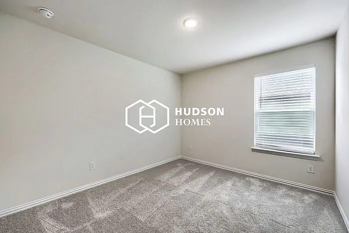 422 Rose Ave — Photo 7