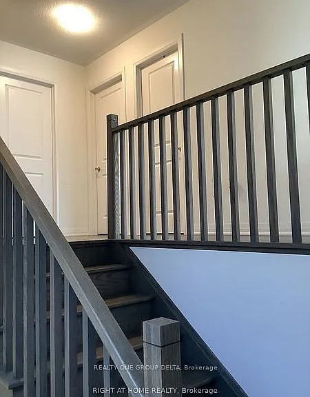 14 Hughes Ln W — Photo 10