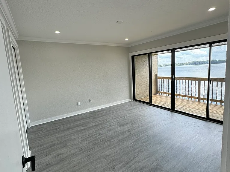 624 Desoto Dr — Photo 37