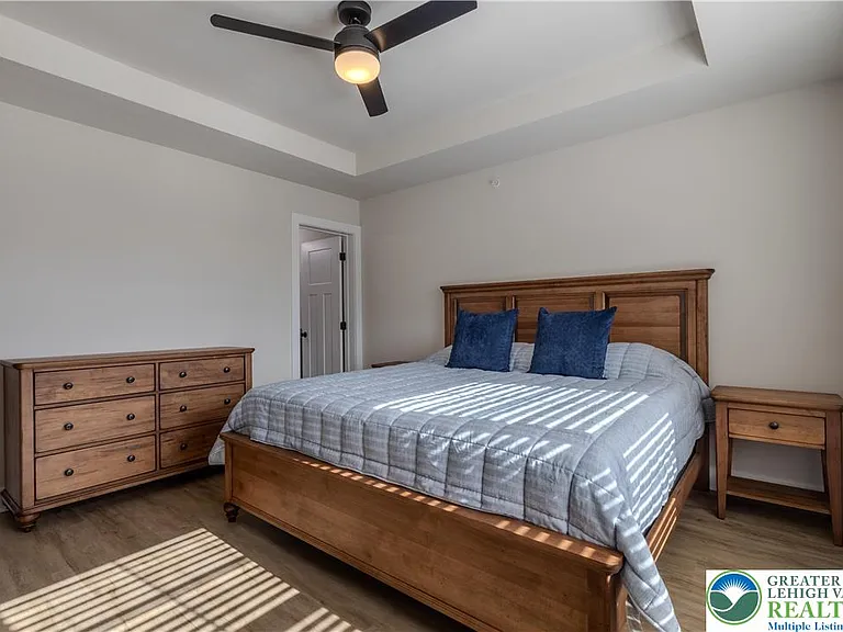 1411 Greenview Dr #24 — Photo 16