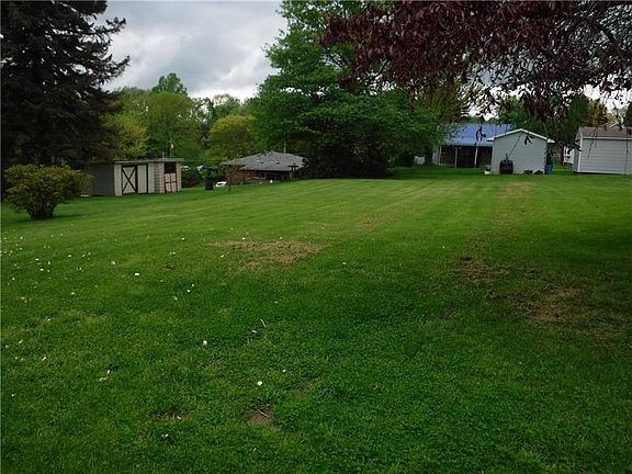 4th image of 1435 Lark Dr