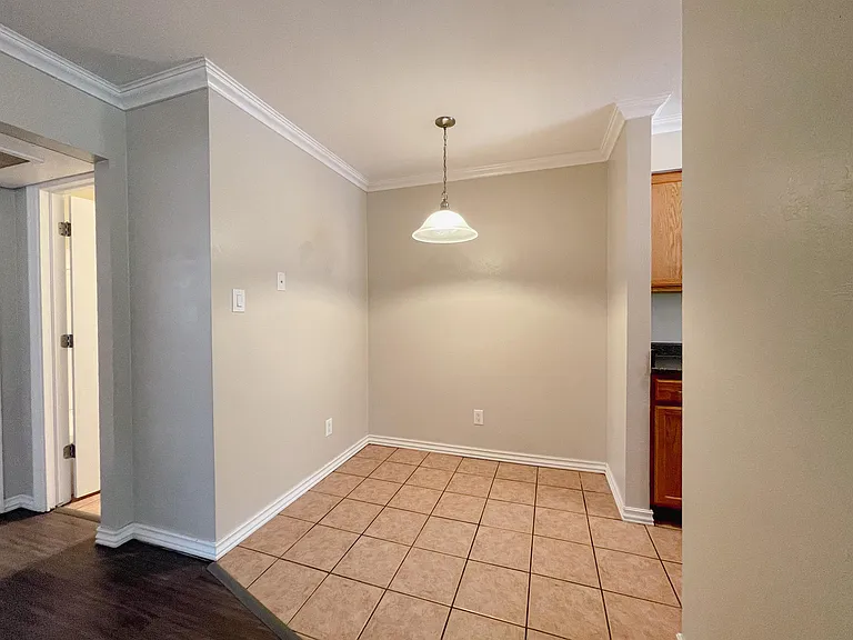 1430 NW 25th St #210 — Photo 6