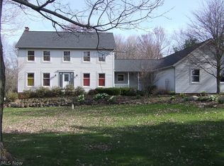 10546 Bell Rd, Newbury, OH 44065