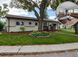 25 Hawthorne Dr, Innisfil, ON L9S 1P1