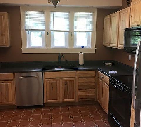 3rd image of 1723 Fairmont Blvd