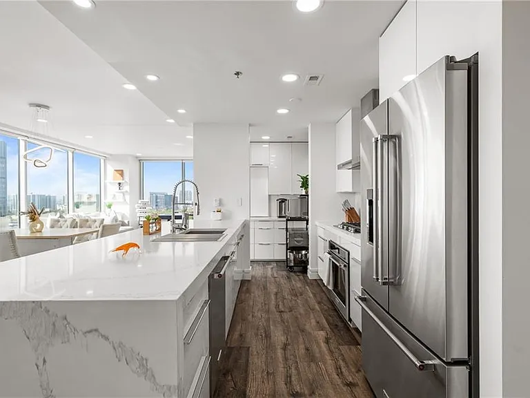 3338 Peachtree Rd NE #2207 — Photo 5