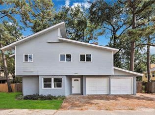 17843 S Cypress Villas Dr, Spring, TX 77379