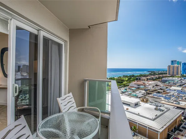410 Atkinson Dr #2505, Honolulu, HI 96814