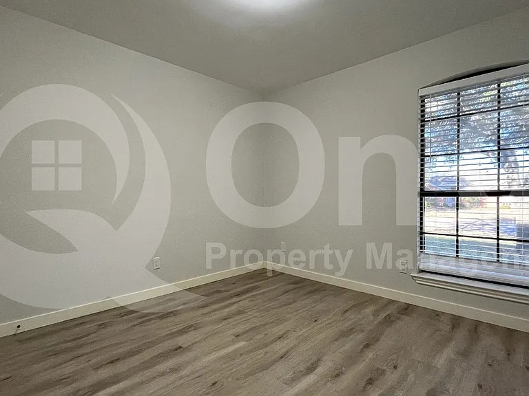 130 Hunters Glen Dr — Photo 14