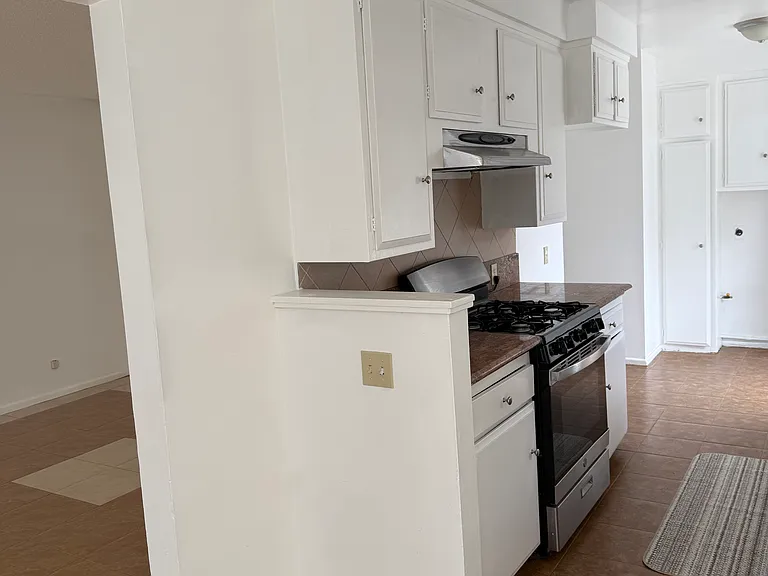 41541 Marine Dr — Photo 20