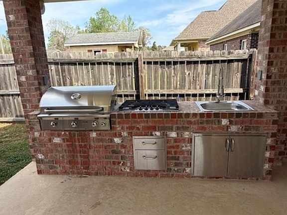 3rd image of 468 Poplar Ridge Dr