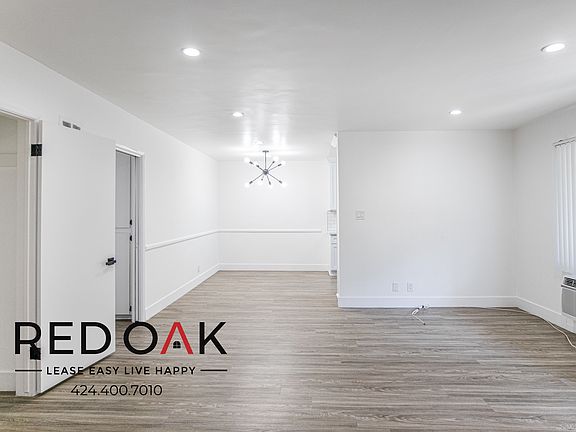 2nd image of 14047 Moorpark St #2