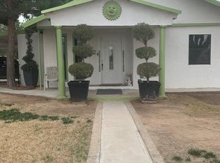 1022 E 8th St, Pecos, TX 79772