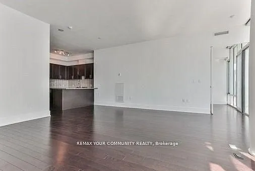 39 Queens Quay E #815 — Photo 20