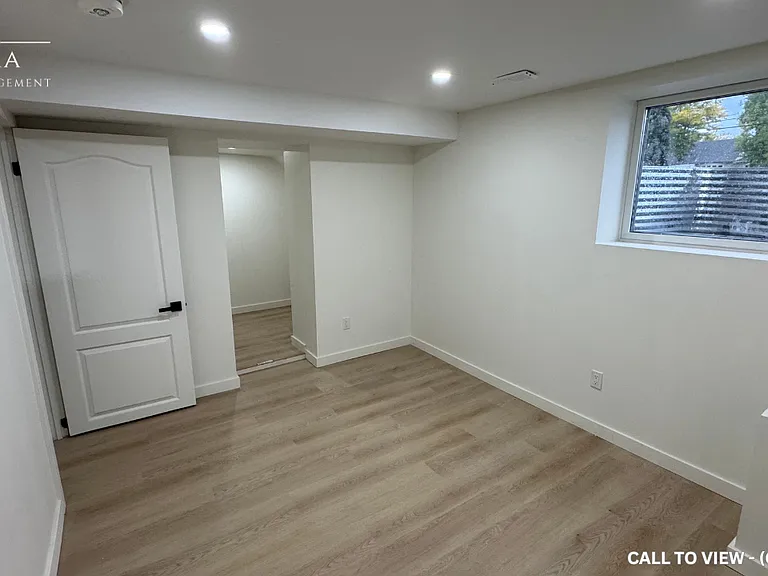 943 Upper Gage Ave #2B — Photo 11