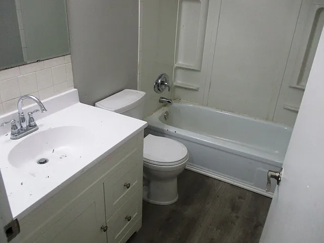 1008 Charlotte Dr — Photo 9
