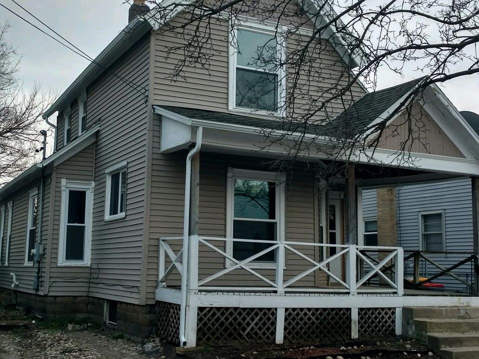 1st image of 718 Veto St NW
