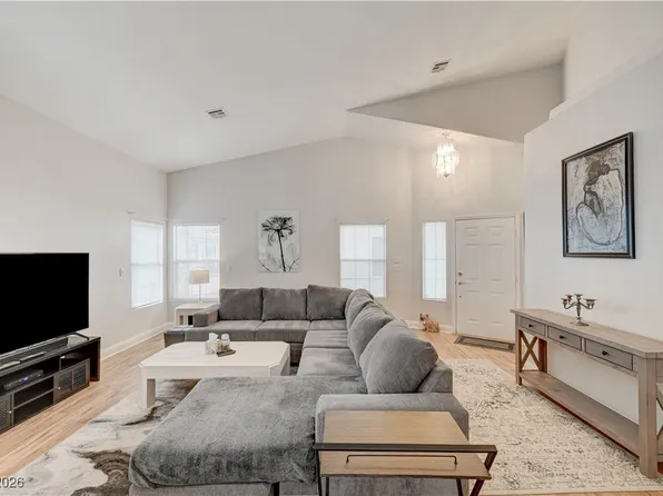 5671 Whale Watch St, Las Vegas, NV 89113