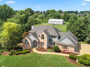 10510 Covington Rd, Fort Wayne, IN 46804