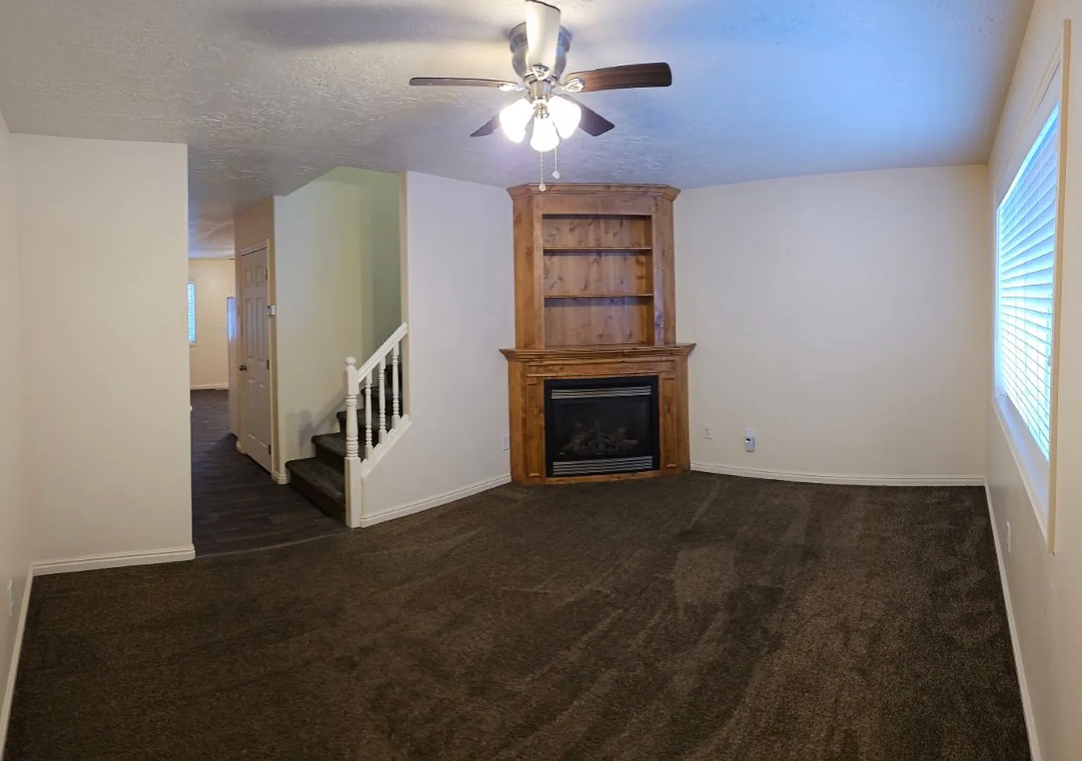 2 bed, 1.5 bath townhome in The Meadows — Photo 3