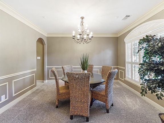 5th image of 10110 Mill Garden Cir