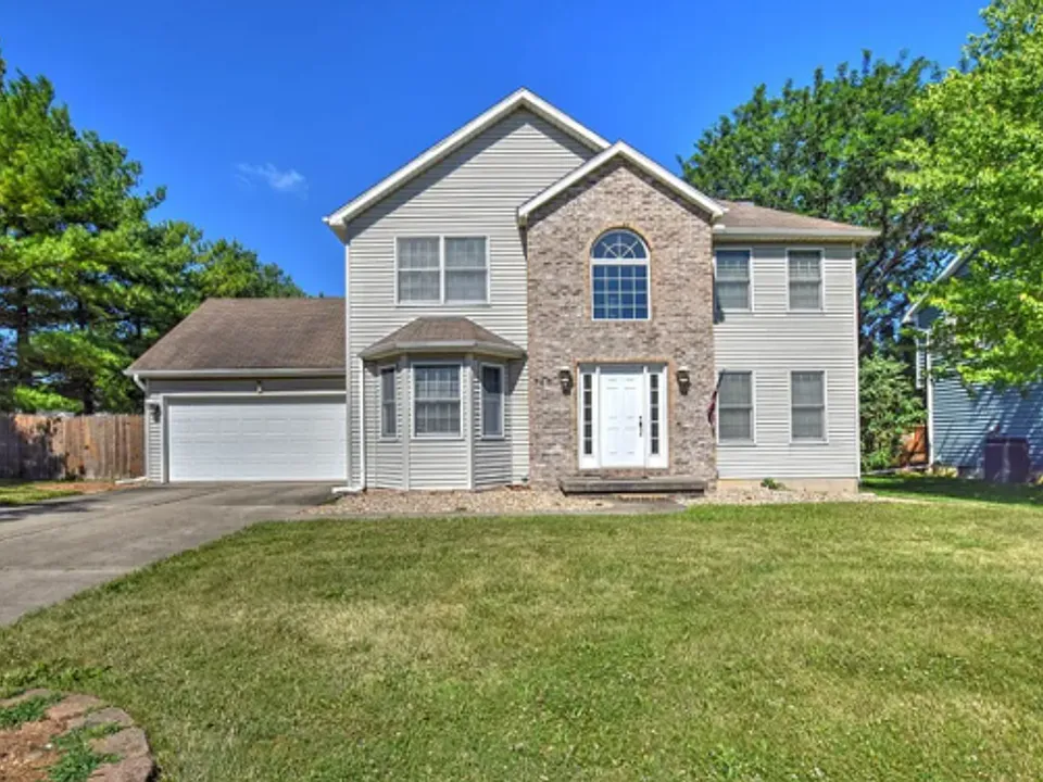 745 Christopher Dr