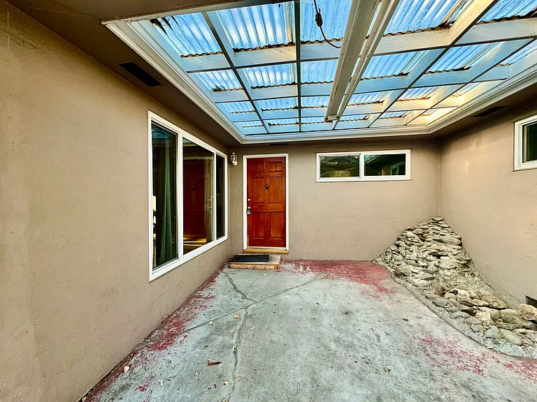 668 Santa Coleta Ct — Photo 3